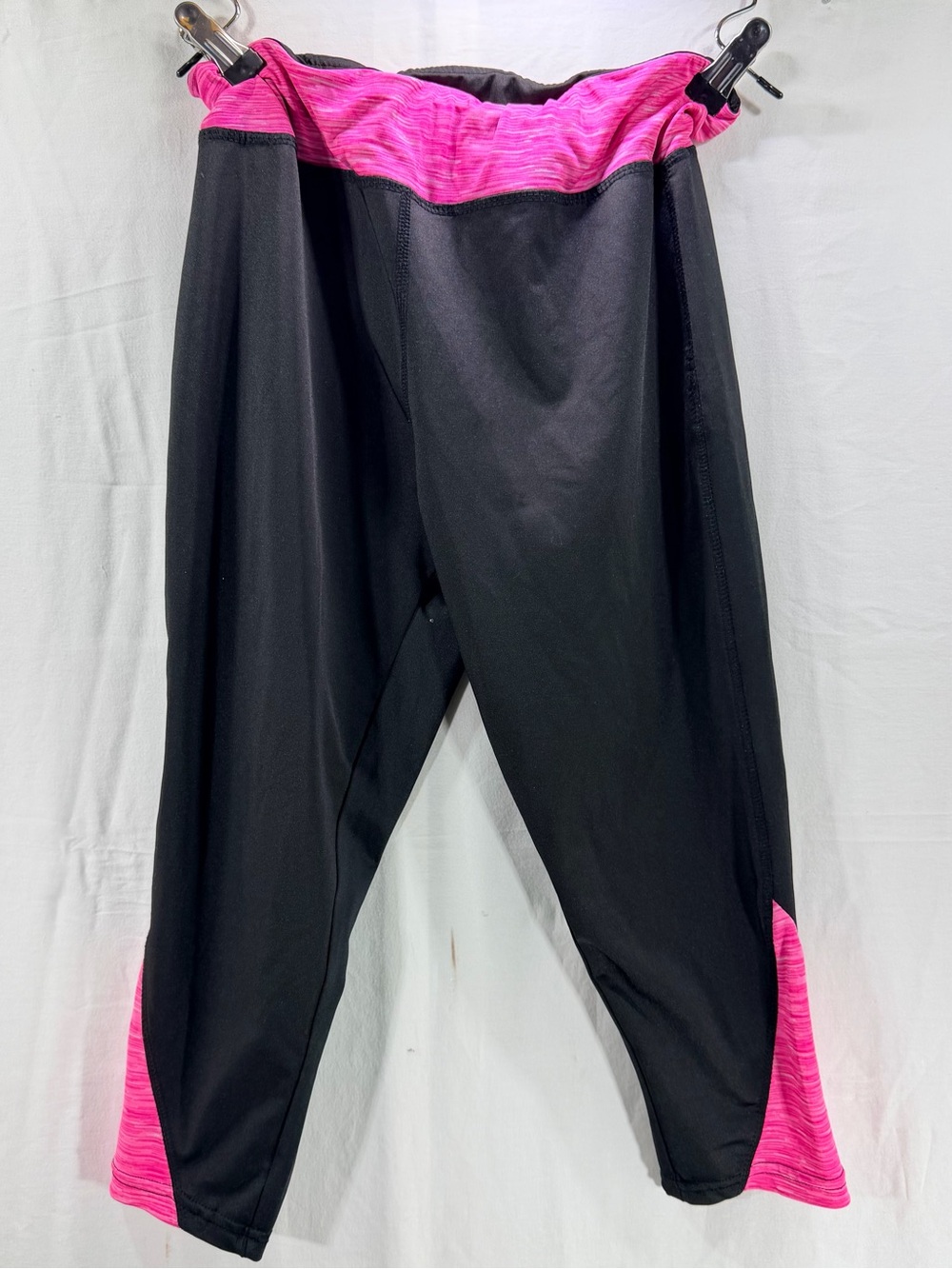 Women’s Black Capris with Pink Contrast Waistband